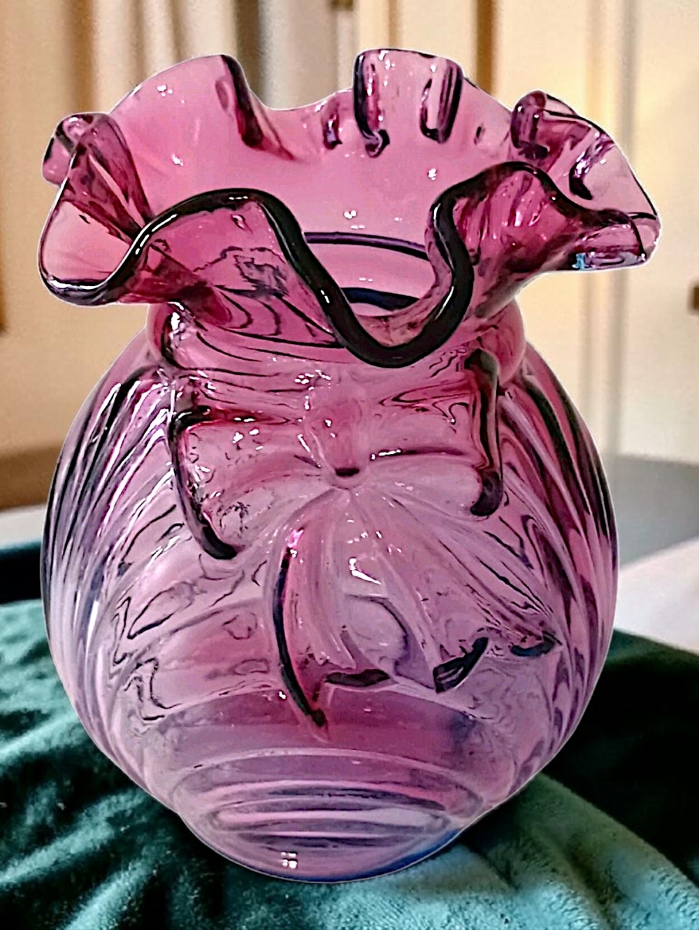 Fenton‎ Glass Mulberry Caprice Vase Blue Drape Bowtie Ruffled Edge Fade Ombre
